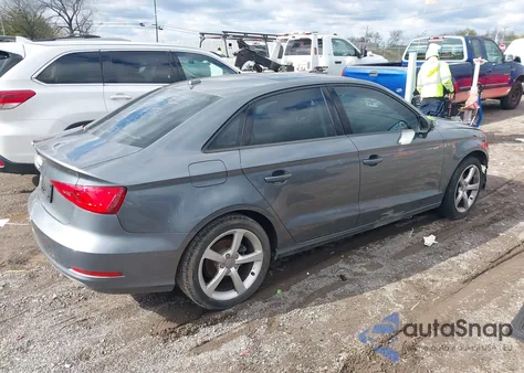 2015 Audi A3 1.8T Premium z USA, uszkodzony, nr VIN WAUACGFF8F1011859